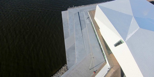 EYE-plaza and Oeverpark by LANDLAB