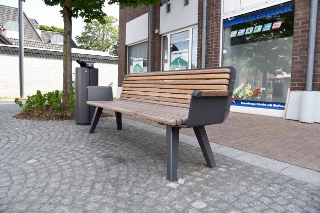 Retro Single Seat With Backrest 